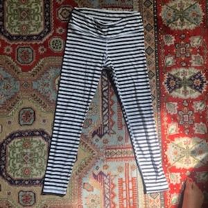 Reebok Striped Leggings - Capri Length